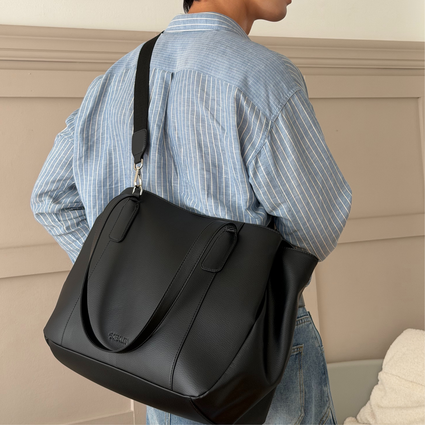 Atlas Tote